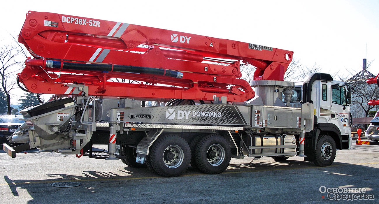 Автобетононасос мод. DCP38X-5ZR