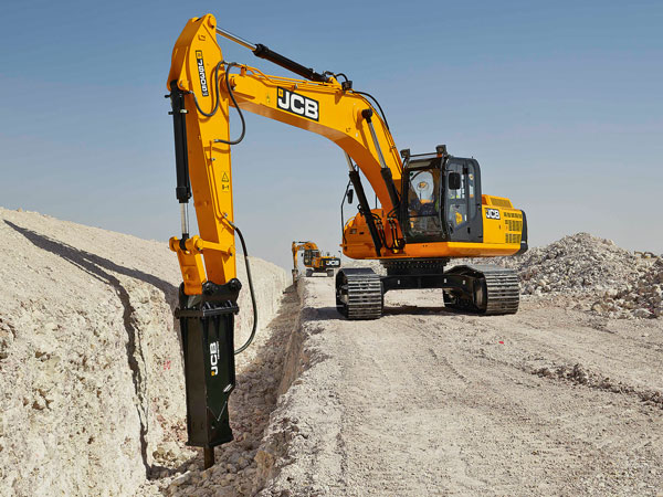 Экскаватор JCB JS305LC: создан для работы в тяжелых условиях