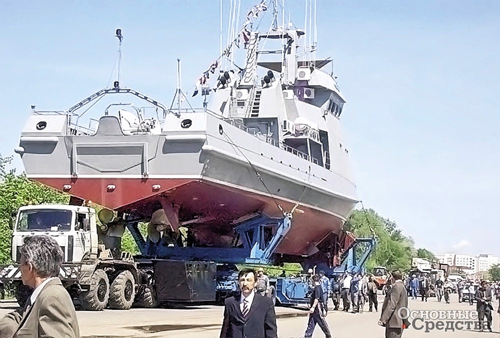 Транспортировка судна модульной системой ЧМЗАП