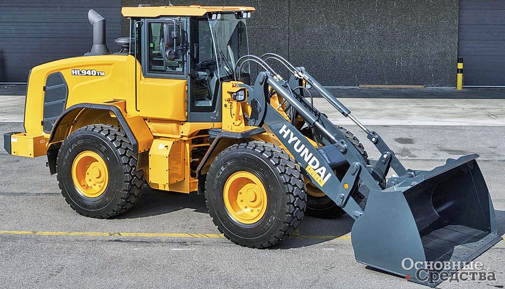 Hyundai HL900