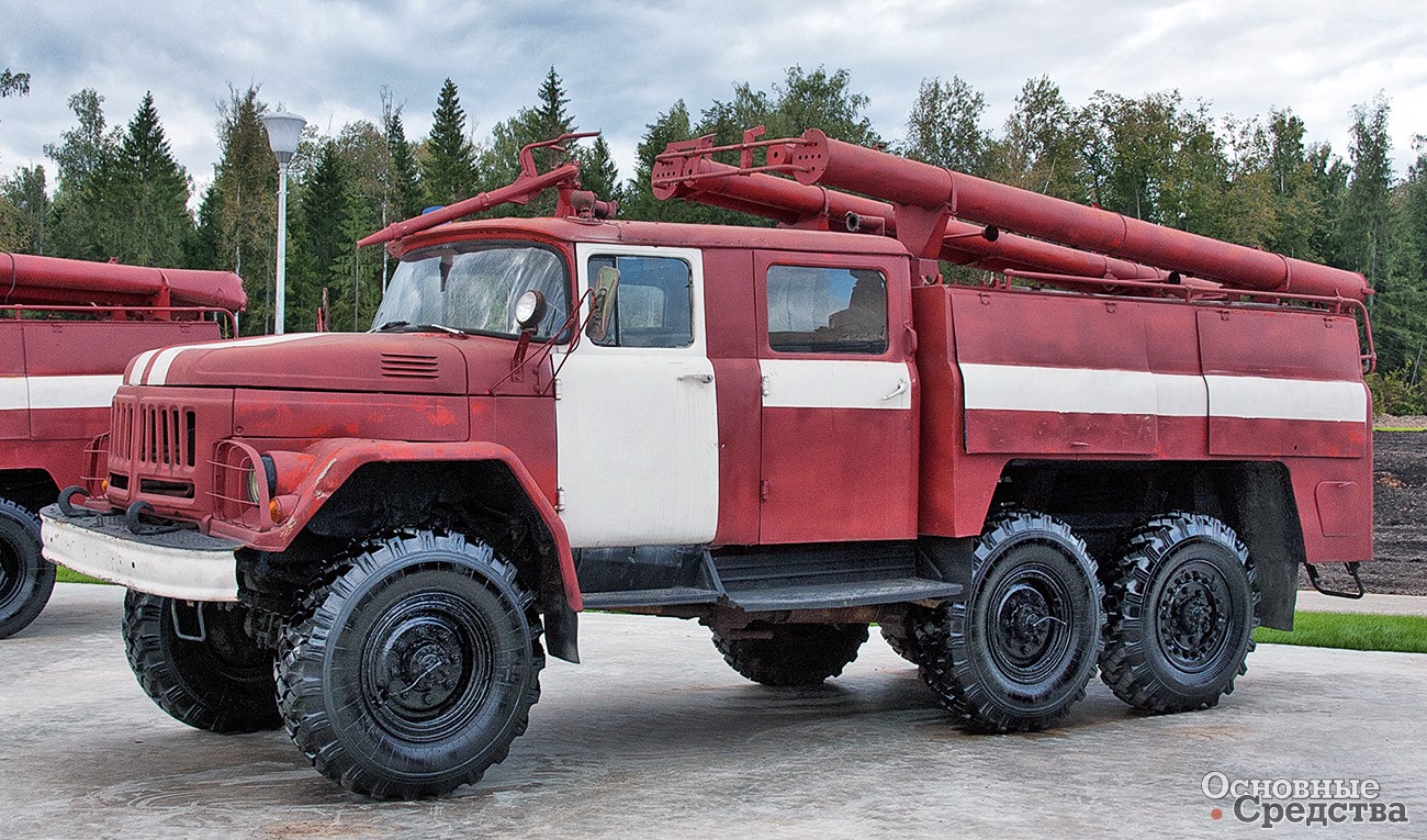 Пожарный автомобиль 131АЦ40-137 на шасси ЗИЛ-131