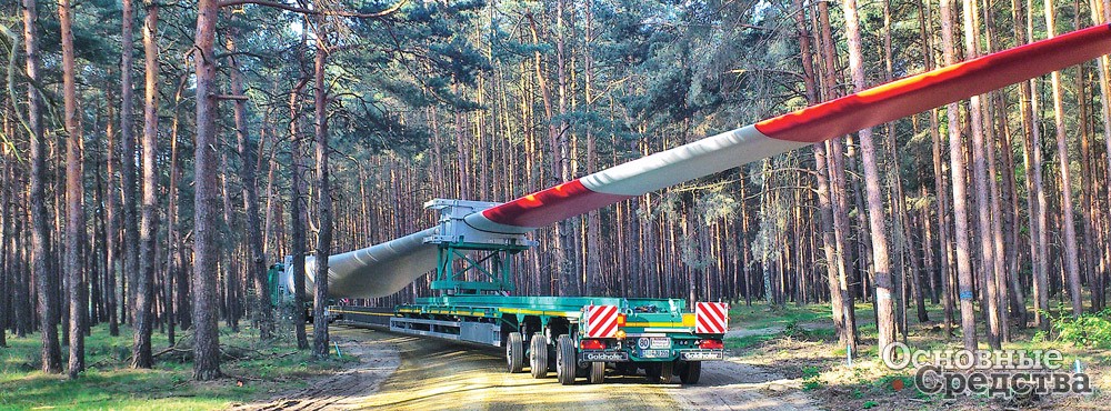 Перевозка лопасти длиной 67 м по лесным дорогам на полуприцепе Goldhofer SPZ-GL3 AAA