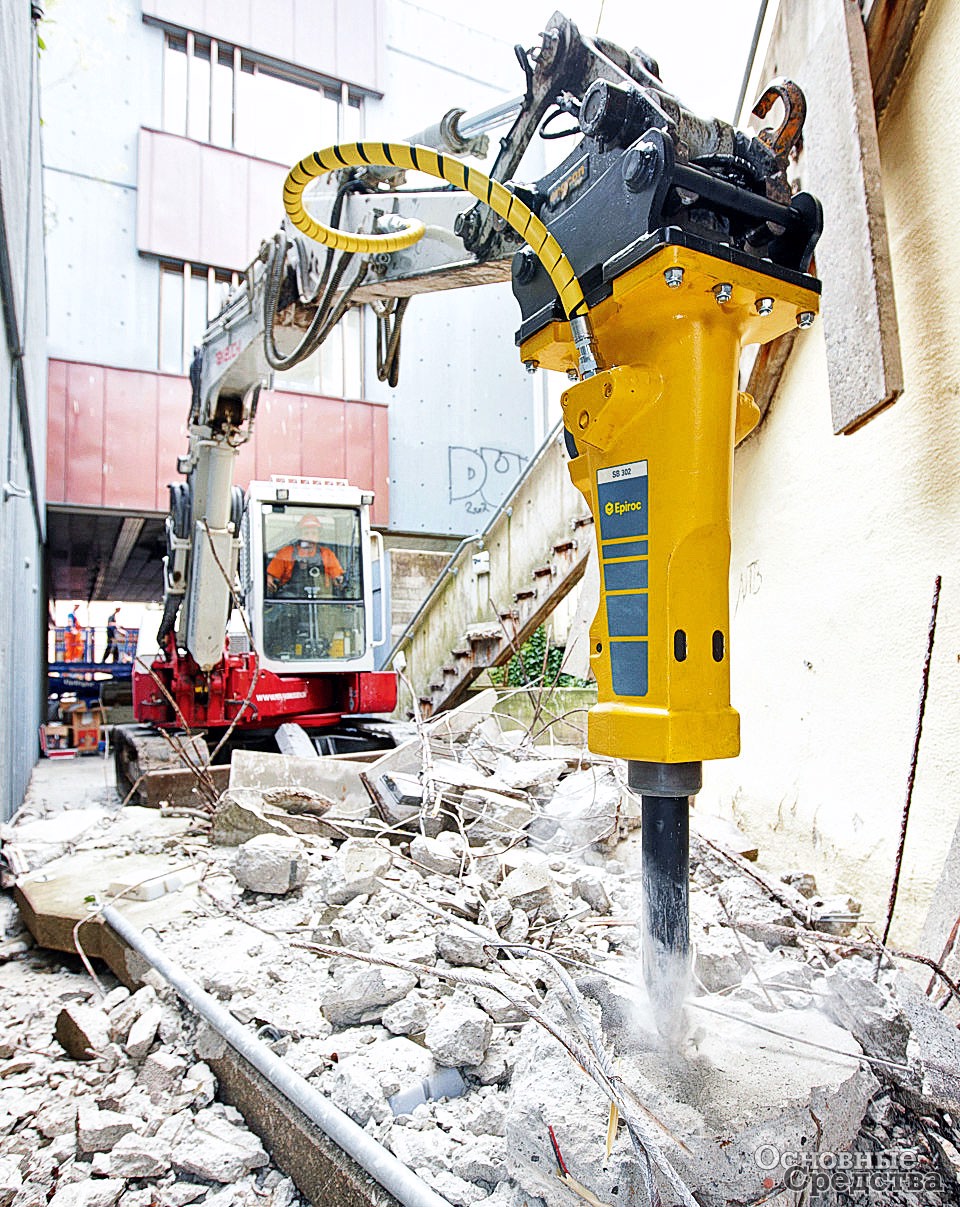 Молот Epiroc SB 302 массой 300 кг