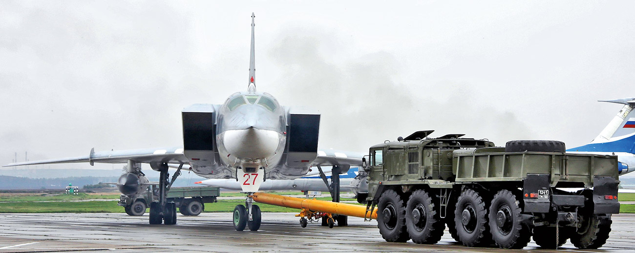 Буксировщик МАЗ-537Л