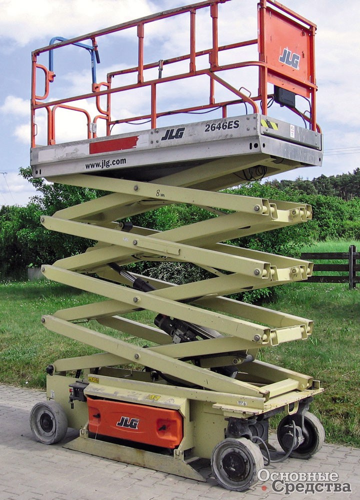 Ножничный подъемник JLG 2646 ES с рабочей высотой до 10 м