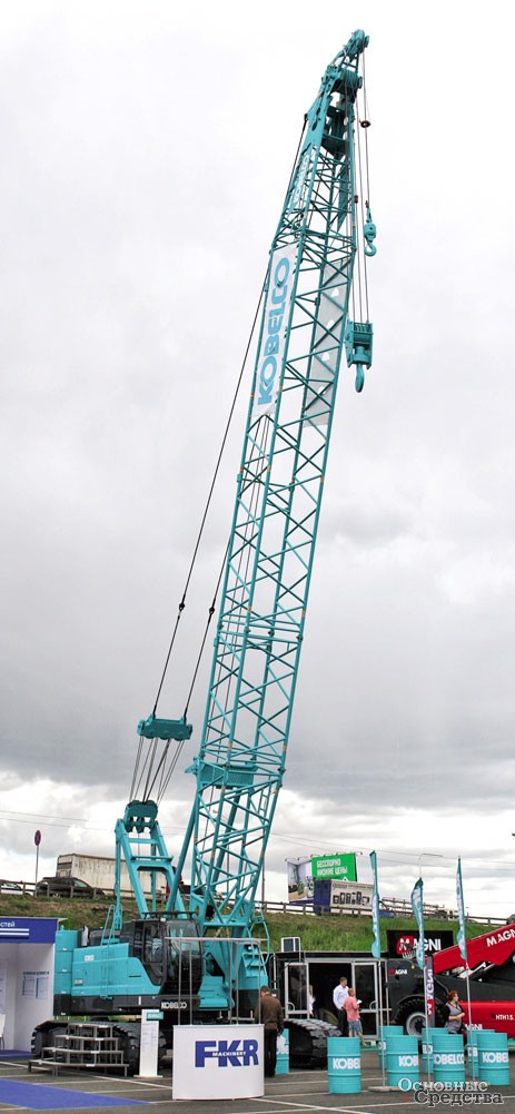 Гусеничный кран Kobelco CKS800 г/п 80 т