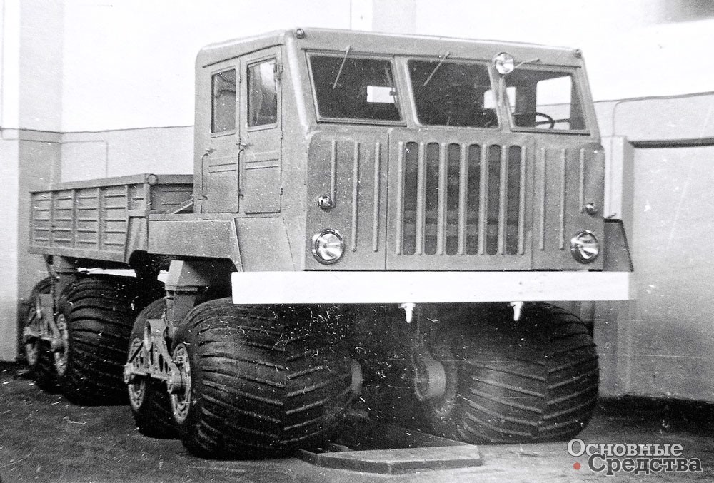 НАМИ ЭТ-8 на выставке