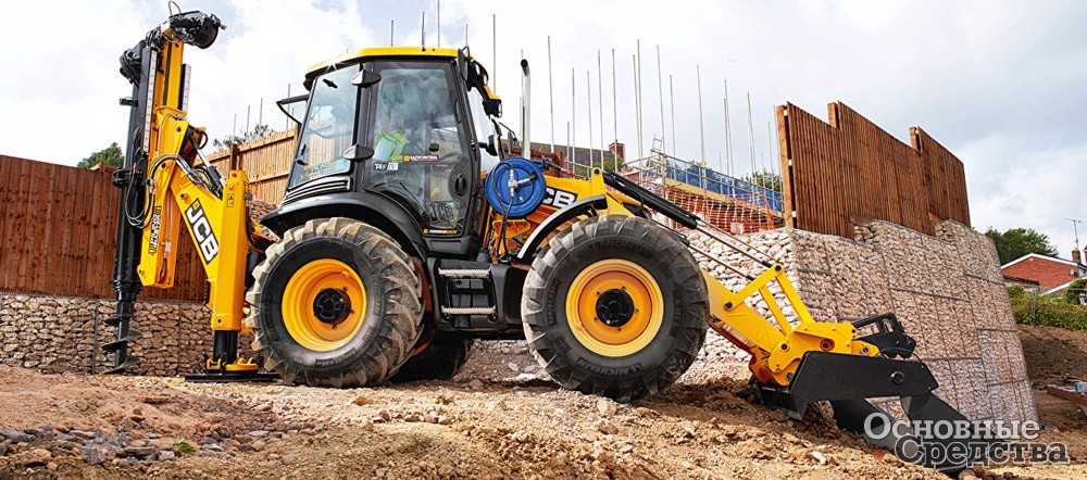 JCB 4CX PilingMaster