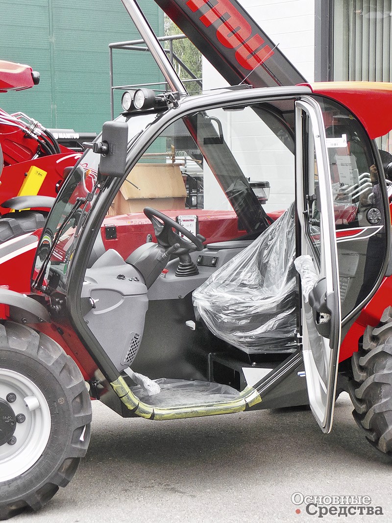 Кабина погрузчика MLT-X 625-75H соответствует стандартам Manitou: удобный вход через широкий дверной проем, пневмоподрессоренное кресло, кондиционер, большая площадь остекления