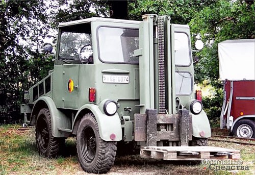 Полевой погрузчик GMG 2/70, вид сзади