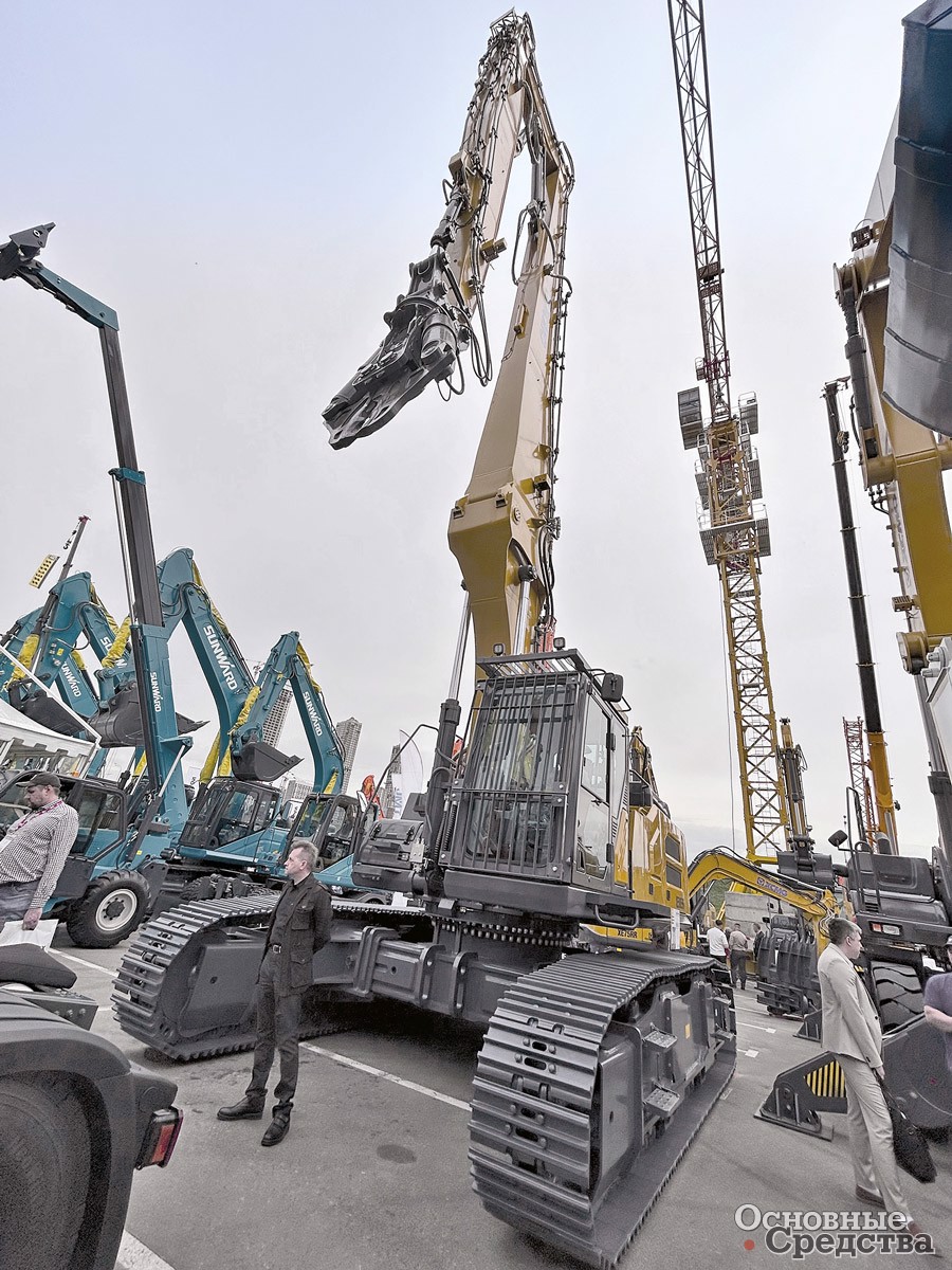 Экскаватор-разрушитель XCMG XE500EHR