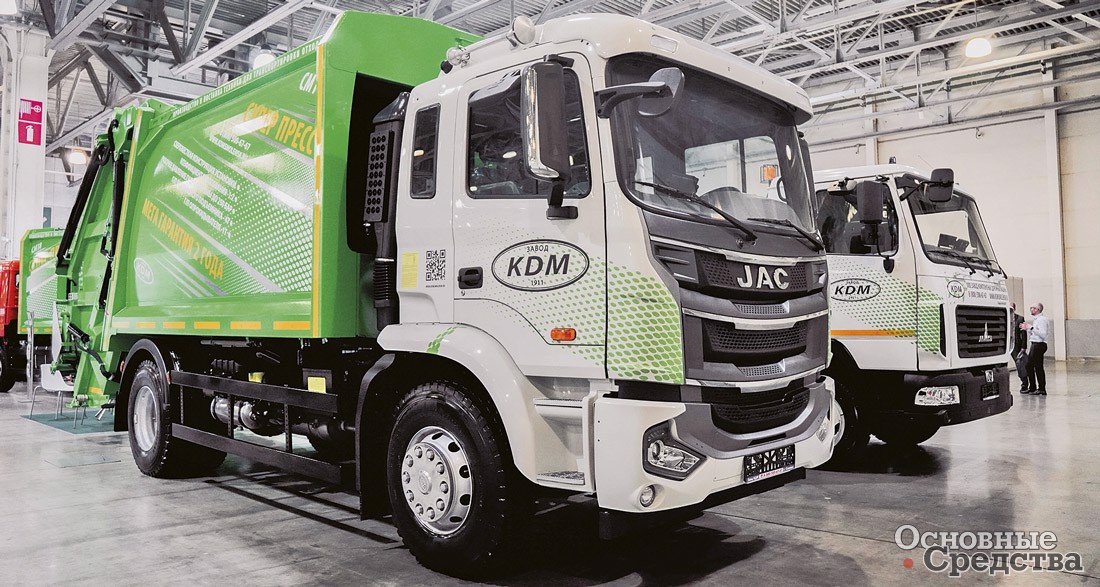 Мусоровоз СМ16-03 смоленского «Завода КДМ» на шасси JAC N200S 4х2