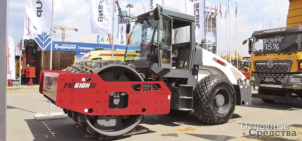 Грунтовый каток Junma FN616