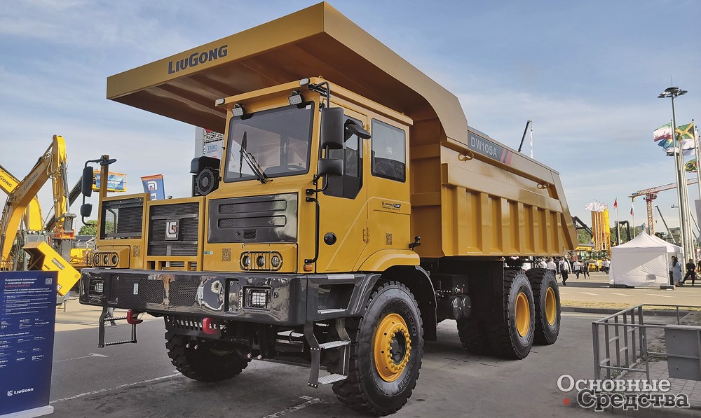 Карьерный самосвал LiuGong DW105A