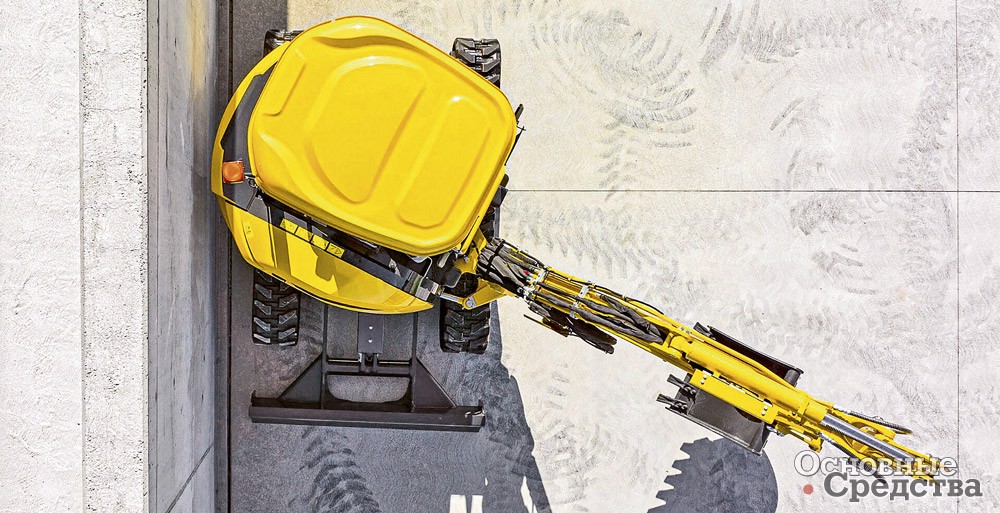 Трехтонный электрический экскаватор Komatsu