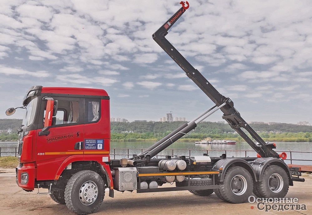 Мультилифт на шасси Shacman SX3258 с кабиной F3000 рестайлинг и крюком KROMANN L22S.60.6-HC – достойная замена шведским Scania с крюками HIAB