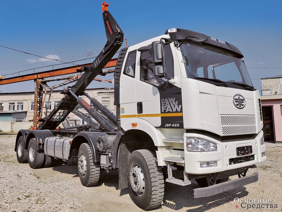 Мультилифт FAW CA3310 с крюком KROMANN XL26A.62.6-HC предназначен для тяжелой работы