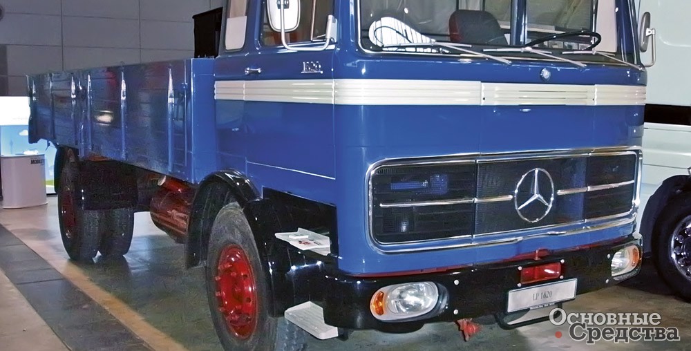 Mercedes-Benz LP 1620: «Рождественский календарь» на колесах