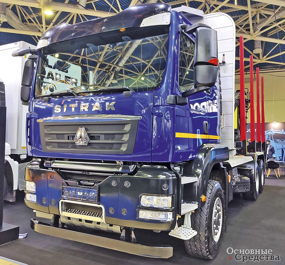 Сортиментовоз на шасси SITRAK C7H 6x4