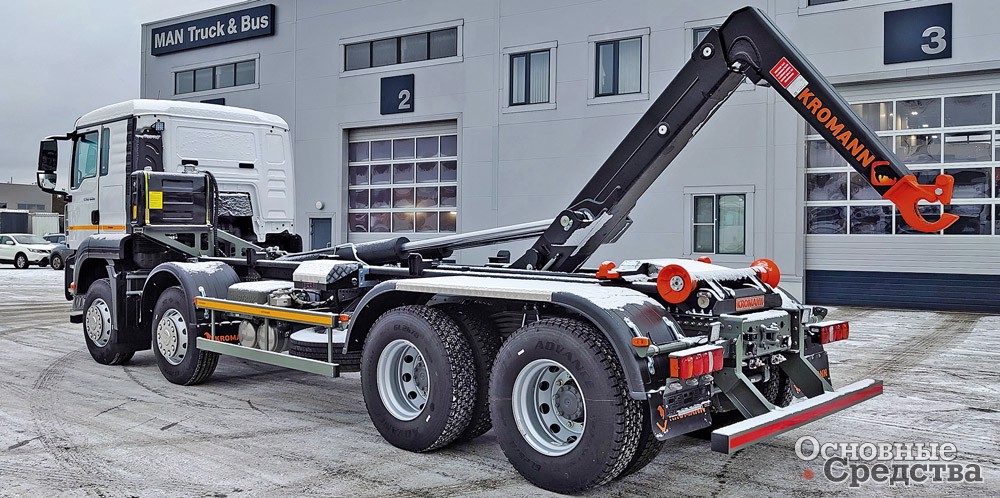 Мультилифт на шасси Sitrak ZZ3316 8х4 с крюком KROMANN XL 26S.62.6-HC – достойная замена «европейцам»