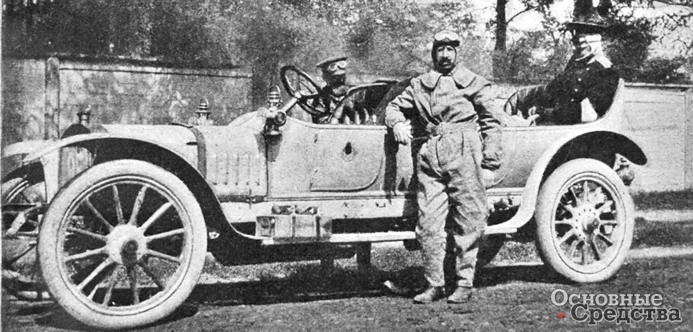 А.П. Нагель во время первого пробега. 1910 г.