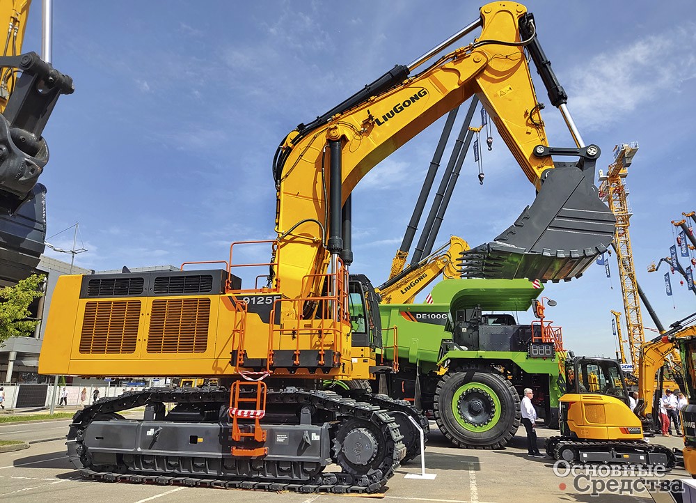 Карьерный экскаватор 9125F массой 122 т