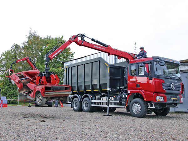Это он только так называется – ломовоз...