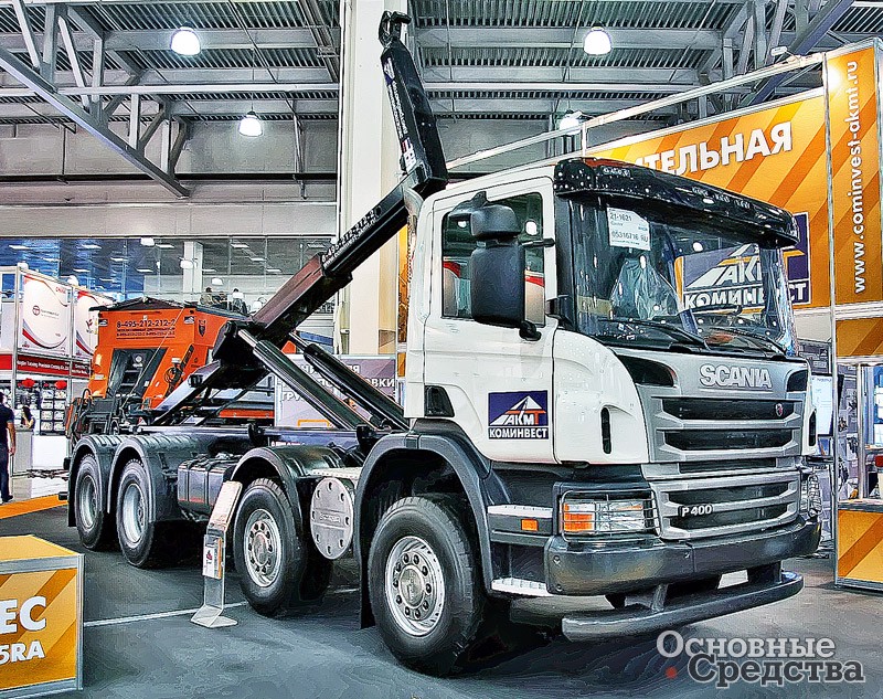 Крюковой погрузчик VDL S-30 г/п 30 т на 4-осном шасси Scania P400 компании «Коминвест-АКМТ»