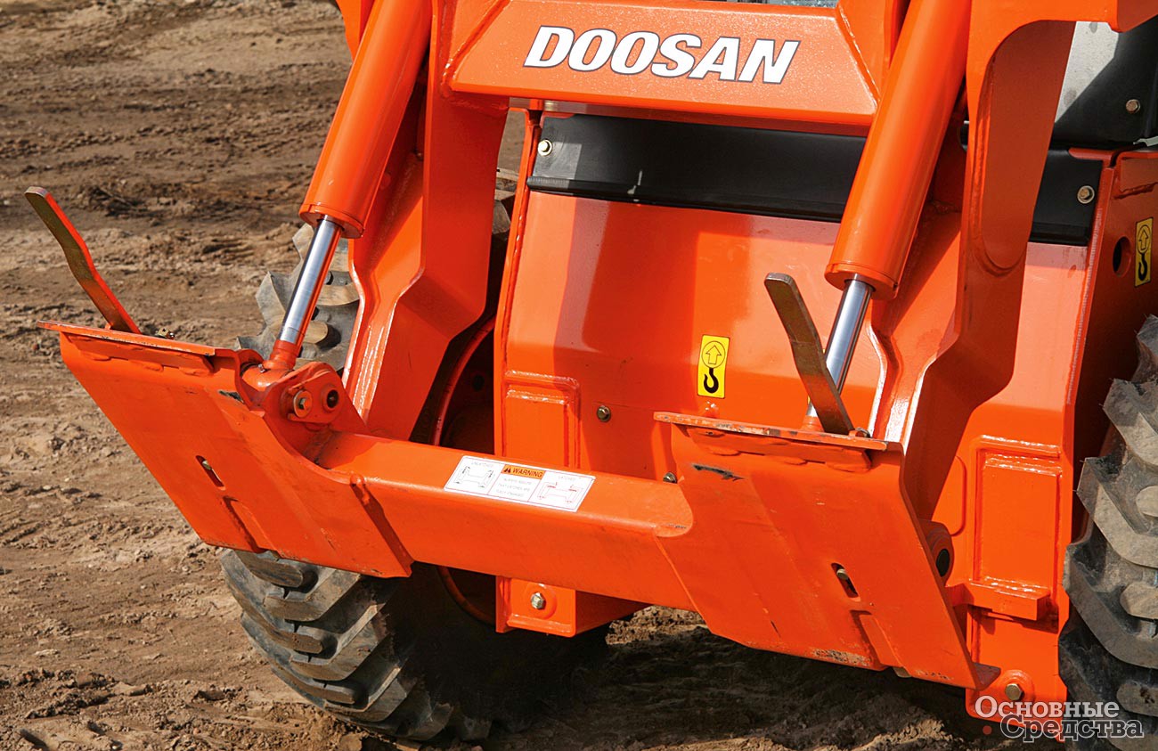 Механизм быстрой смены погрузчика Doosan