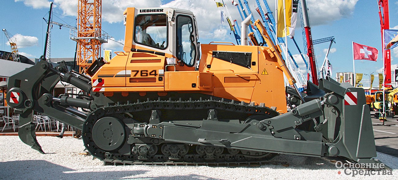 Liebherr PR764 Litronic массой 44,2 т