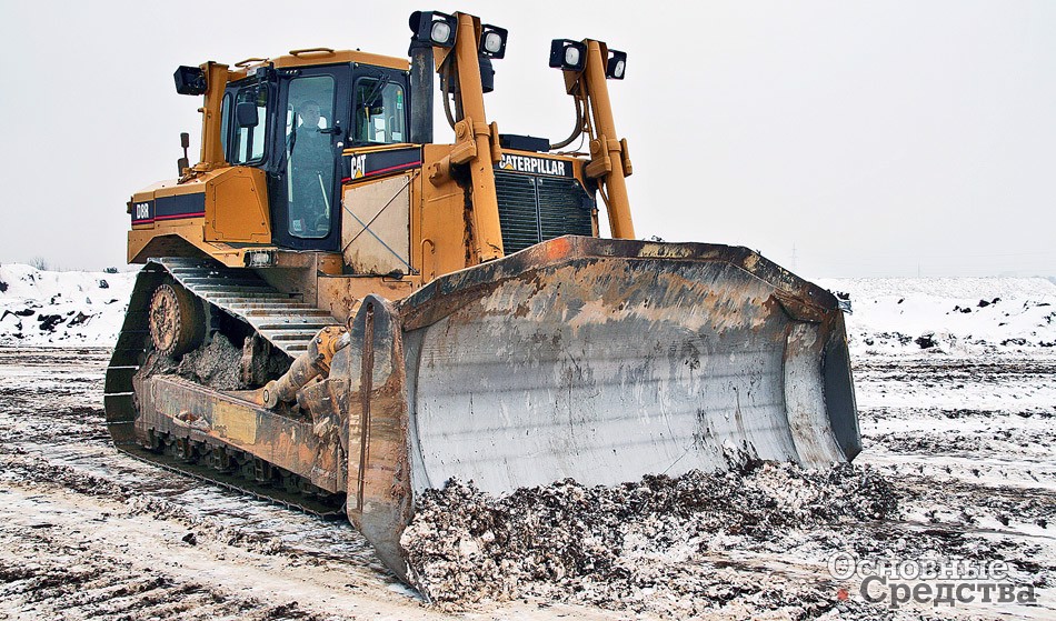 Caterpillar D8R