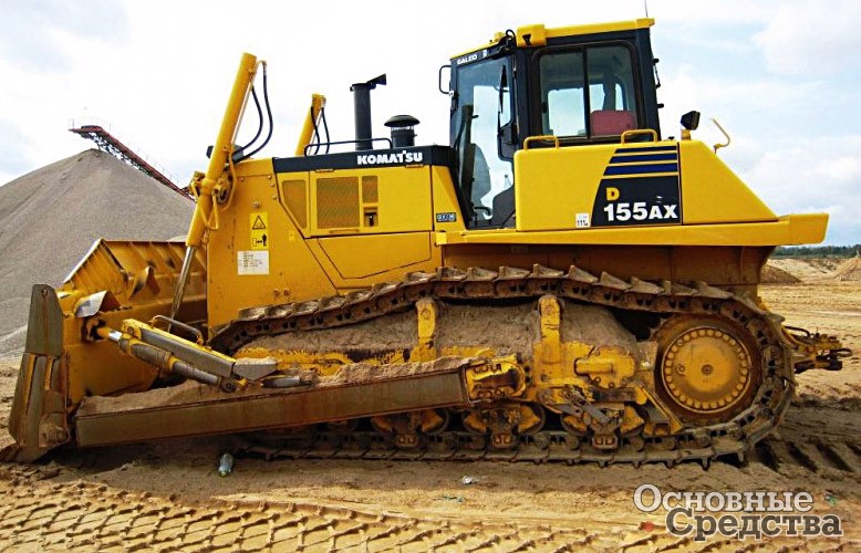 Komatsu D155  с балансирной упругой ходовой