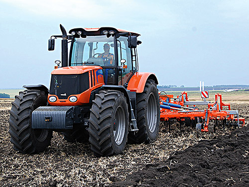 Мониторинг российских производителей тракторов для села в 2010 г.