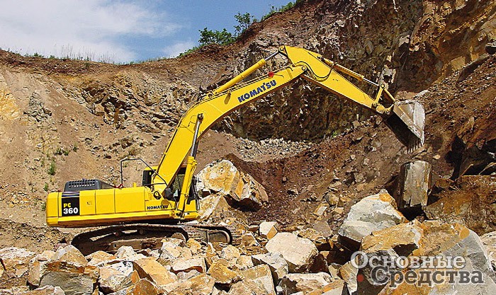 33-тонный Komatsu PC360 относится к среднему классу