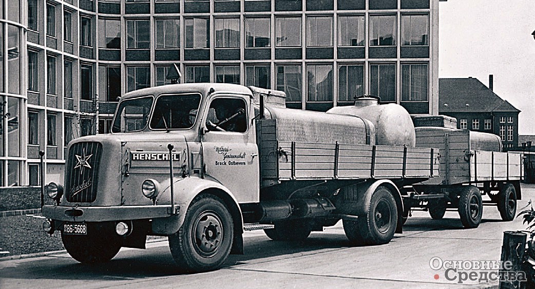 4,5-тонный капотный HS 100 (1951 г.)