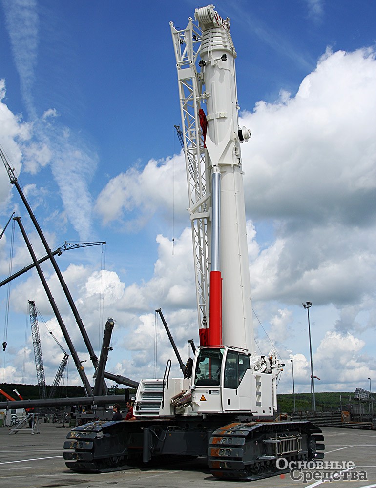 100-тонный гусеничный кран Liebherr с телескопической стрелой