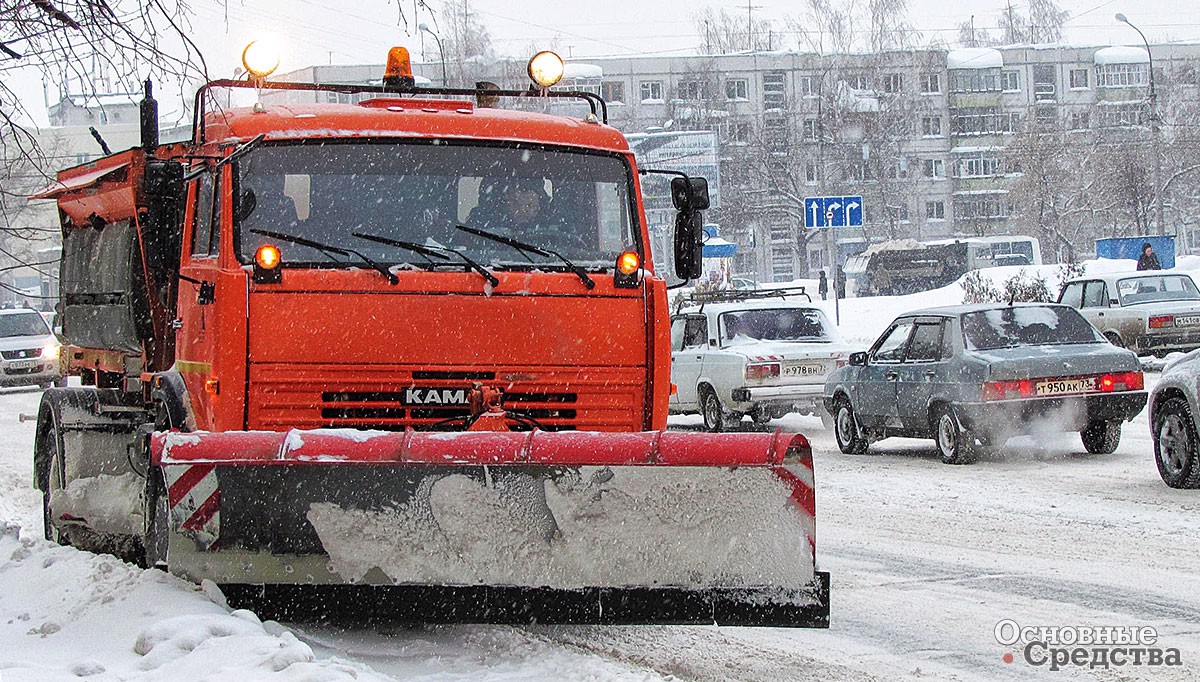 Снегоуборочная машина на базе «КамАЗа»