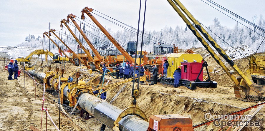 Трубоукладчики ЧЕТРА на строительстве газопровода в Тюменской области