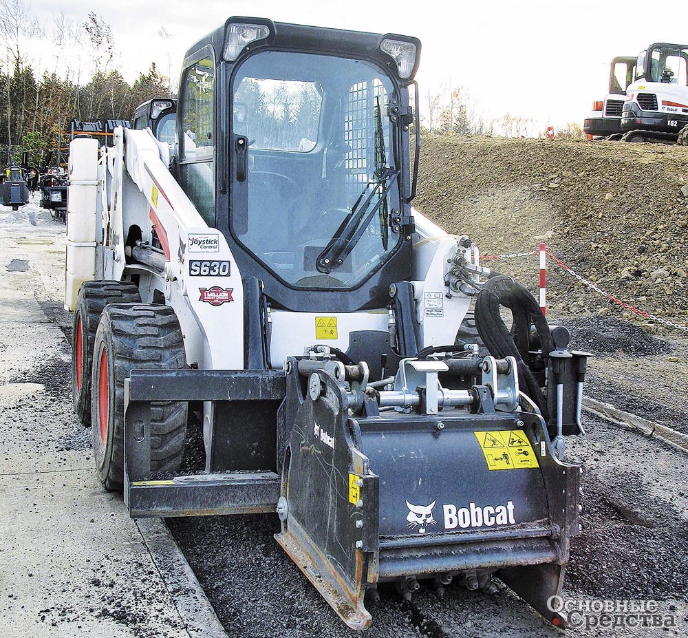Мини-погрузчик Bobcat S630 востребован и на стройках, и в коммунальной сфере, и у фермеров