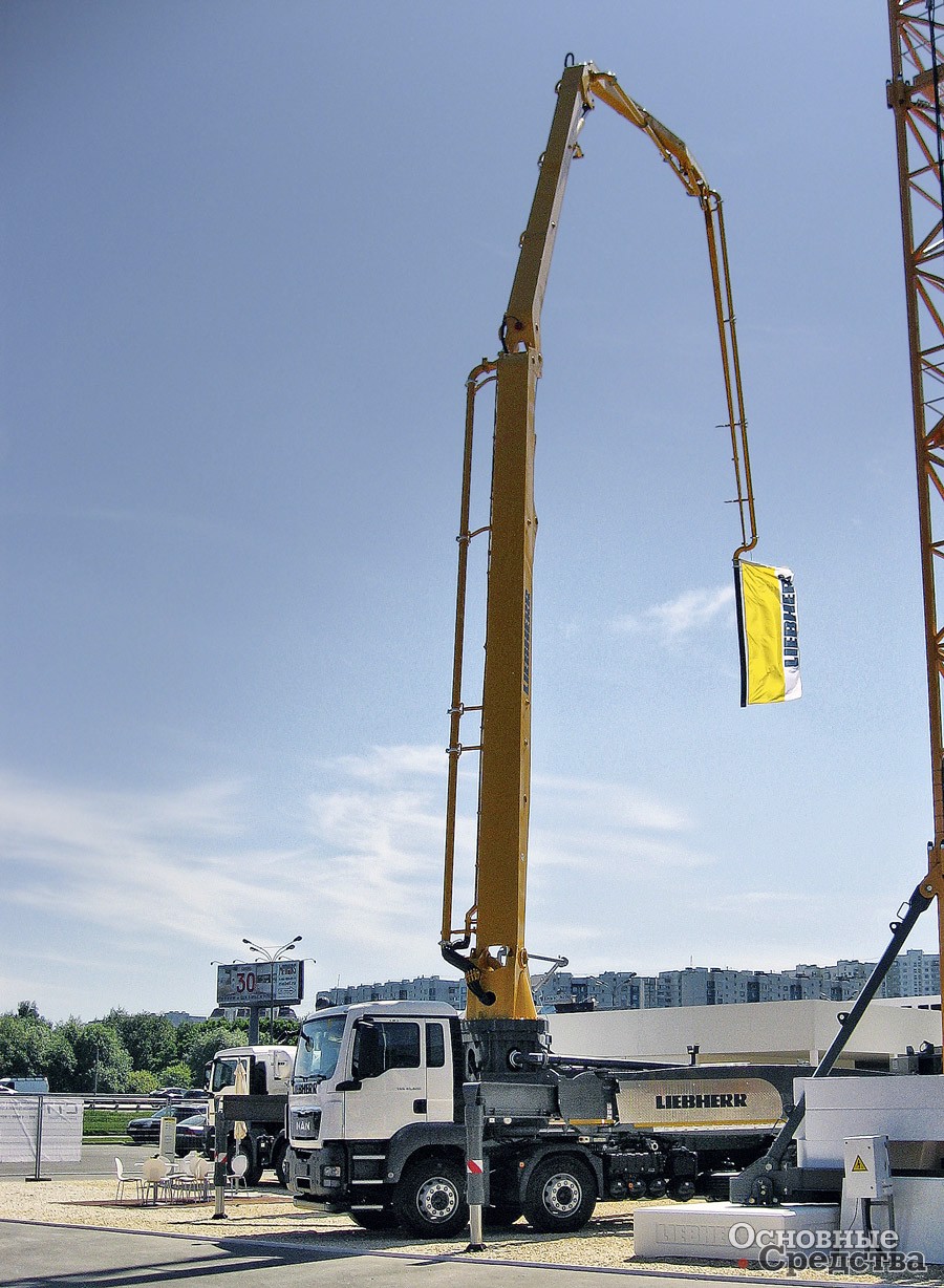 Автобетоносмеситель Liebherr 43 R4 XT