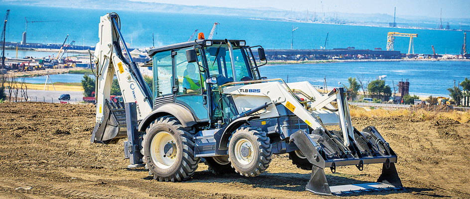 RM-Terex TLB 825
