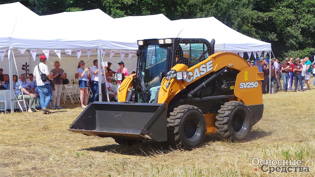 Мини-погрузчик SV250