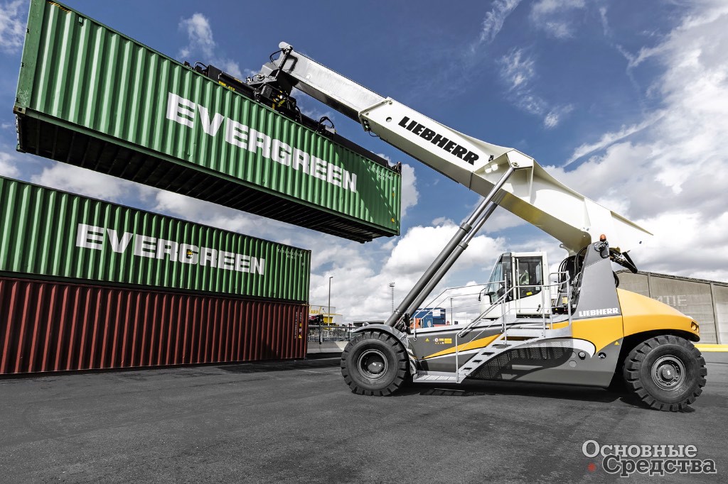 Новый ричстакер Liebherr LRS 545 был спроектирован в расчёте на интенсивную и точную работу