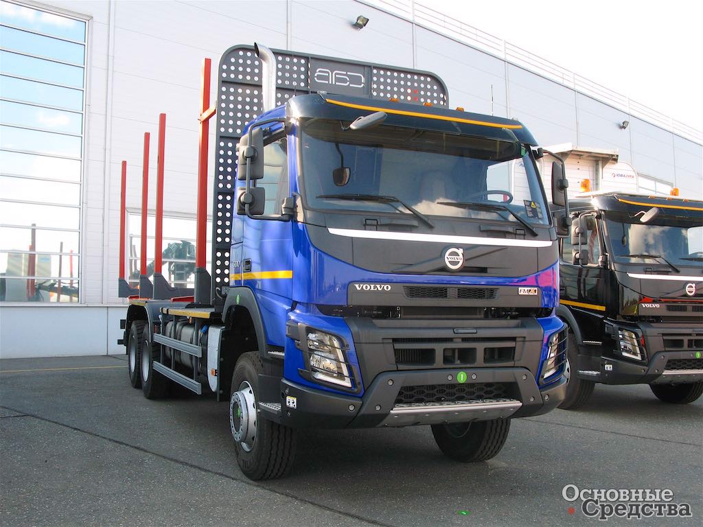 Сортиментовоз Volvo FMX 6x6