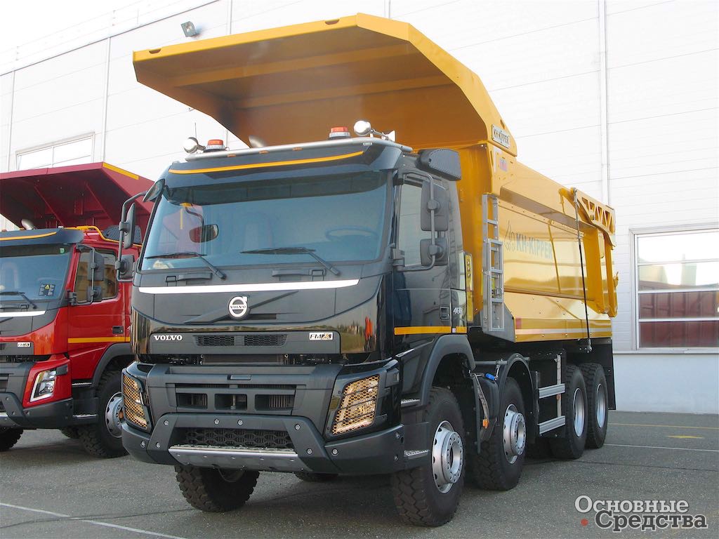 Volvo FMX 8x4 с кузовом KH-Kipper емкостью 21 м[sup]3[/sup] для перевозки скальных пород