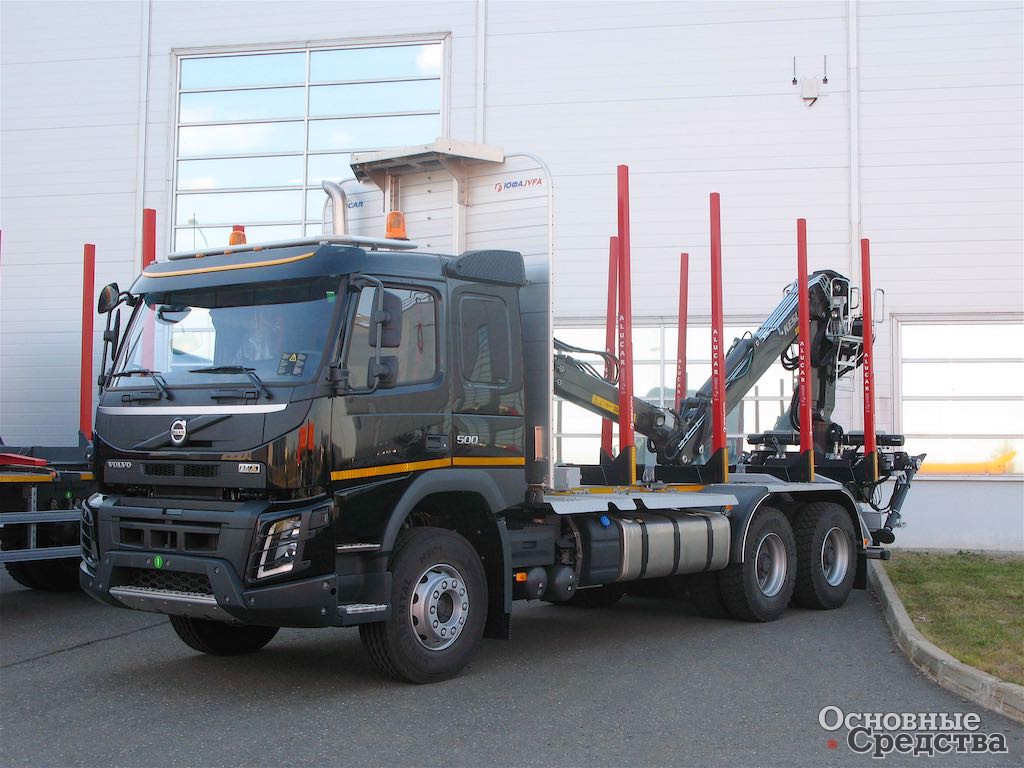 Volvo FMX 6x4 c 13-литровым двигателем мощностью 500 л.с.