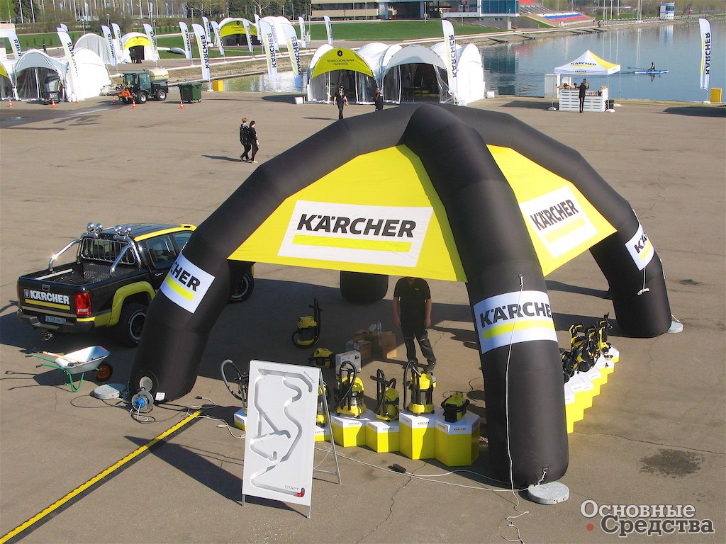 В палатках были представлены отдельные виды техники Kärcher