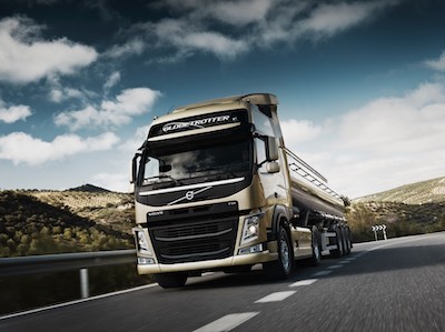 Volvo Trucks сокращает расход топлива с новым программным обеспечением и обновленной линейкой двигателей