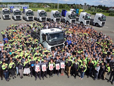 Грузовой автомобиль Volvo № 30000 произведен на заводе в Калуге