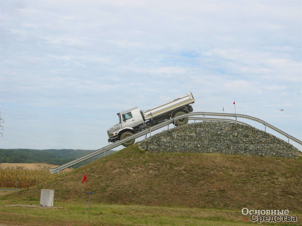 Mercedes Zetros 1833A 4x4